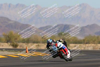 media/Nov-06-2022-SoCal Trackdays (Sun) [[208d2ccc26]]/Turn 14 (930am)/